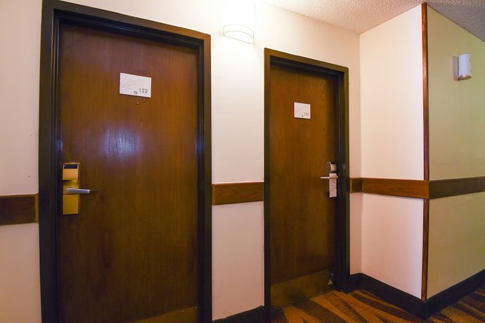 Imagen de la habitación del Hotel Ramada By Wyndham Oklahoma City Airport North. Foto 11