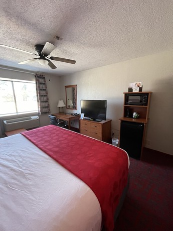 Imagen de la habitación del Hotel Ramada By Wyndham Oklahoma City Airport North. Foto 12