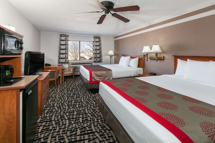 Imagen de la habitación del Hotel Ramada By Wyndham Oklahoma City Airport North. Foto 14