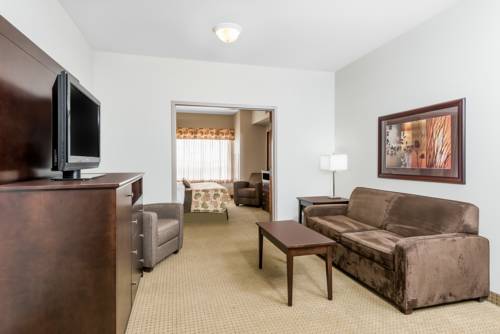 Imagen de la habitación del Hotel Ramada By Wyndham Olds. Foto 4