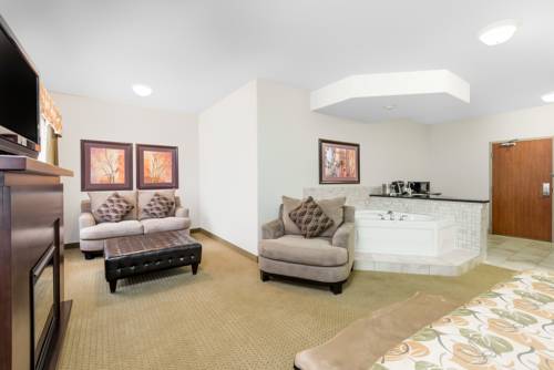 Imagen de la habitación del Hotel Ramada By Wyndham Olds. Foto 5