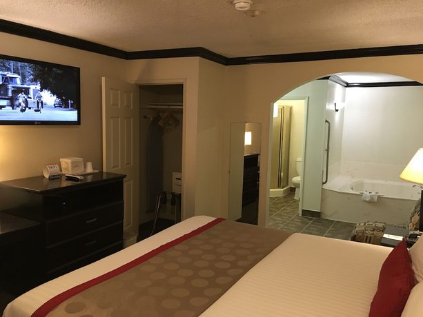 Imagen de la habitación del Hotel Ramada By Wyndham Ontario. Foto 10