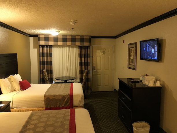 Imagen de la habitación del Hotel Ramada By Wyndham Ontario. Foto 12