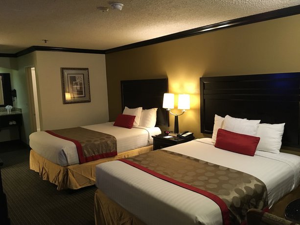 Imagen de la habitación del Hotel Ramada By Wyndham Ontario. Foto 13