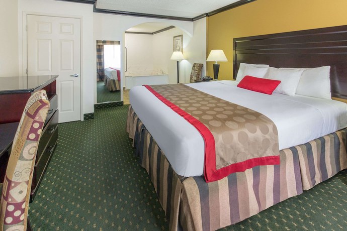 Imagen de la habitación del Hotel Ramada By Wyndham Ontario. Foto 16