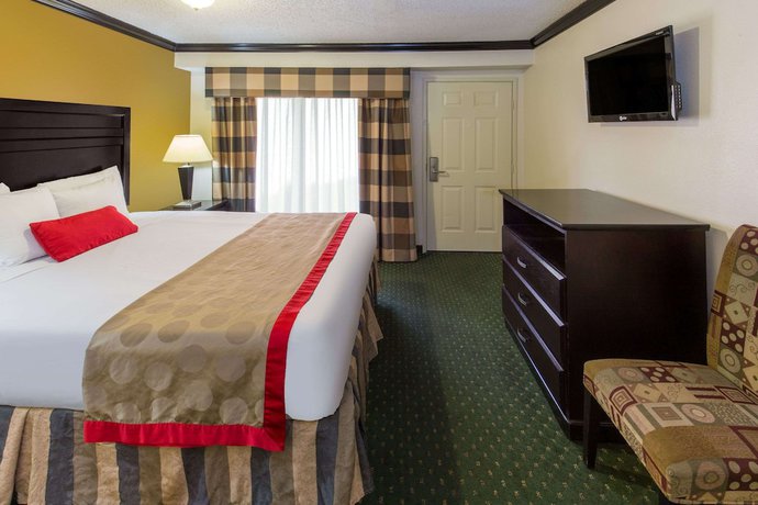 Imagen de la habitación del Hotel Ramada By Wyndham Ontario. Foto 19