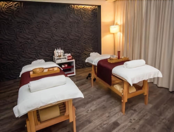 Imagen de la habitación del Hotel Ramada By Wyndham Oradea. Foto 14