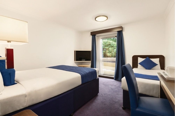 Imagen de la habitación del Hotel Ramada By Wyndham Oxford. Foto 10