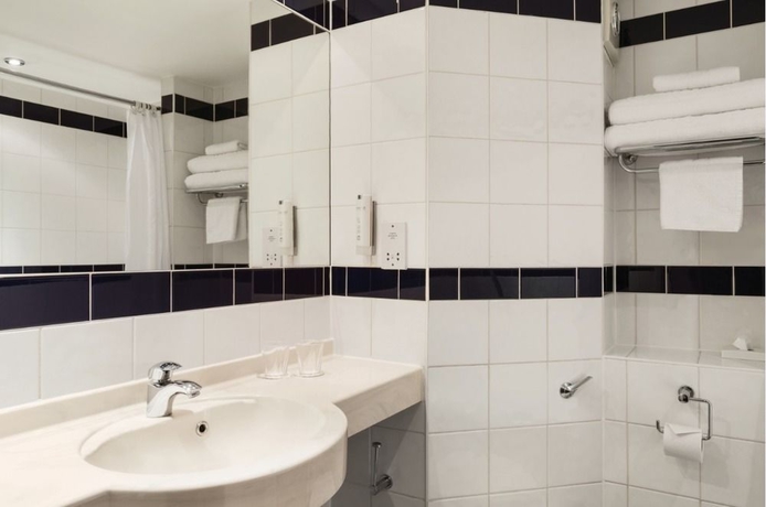 Imagen de la habitación del Hotel Ramada By Wyndham Oxford. Foto 13