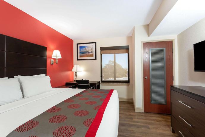 Imagen de la habitación del Hotel Ramada By Wyndham Panama City. Foto 19
