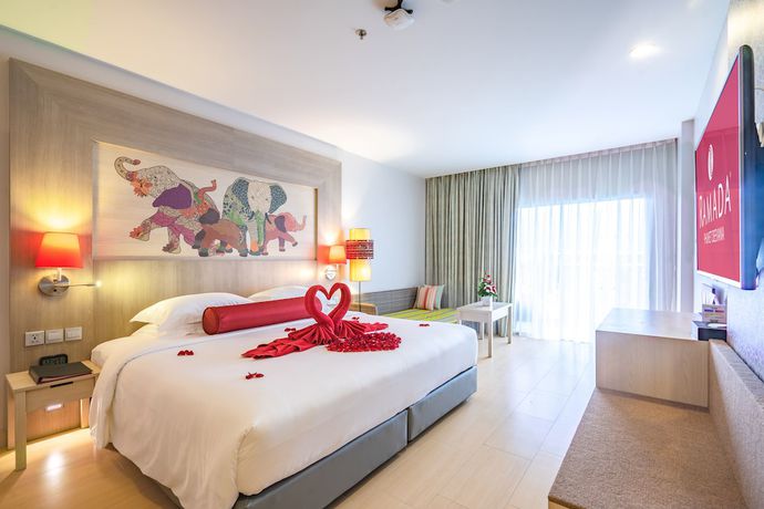 Imagen de la habitación del Hotel Ramada By Wyndham Phuket Deevana Patong. Foto 8