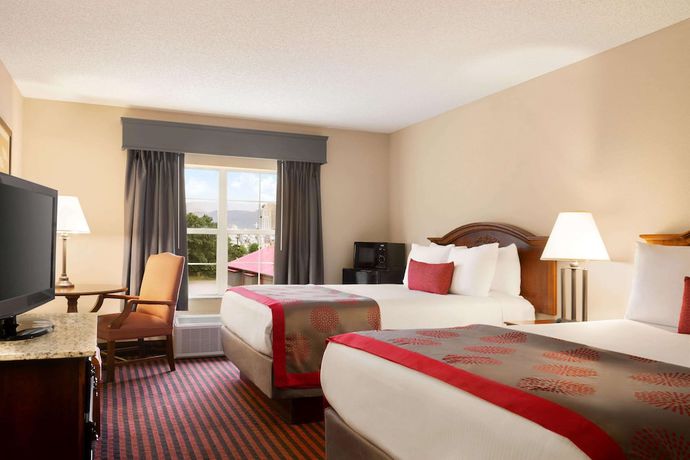 Imagen de la habitación del Hotel Ramada By Wyndham Pigeon Forge North. Foto 8