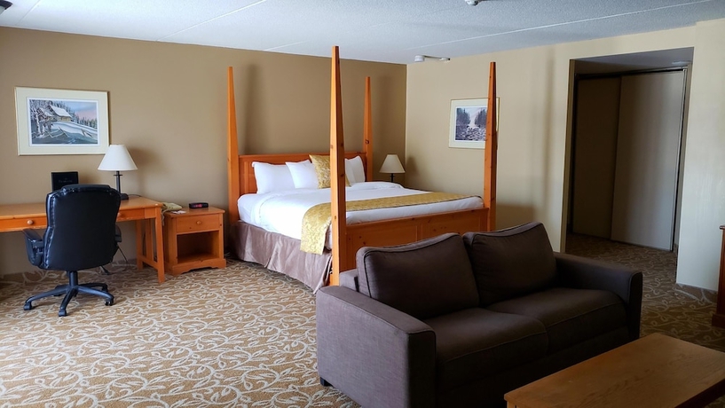 Imagen de la habitación del Hotel Ramada By Wyndham Pinewood Park Resort North Bay. Foto 8