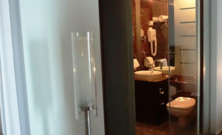 Imagen de la habitación del Hotel Ramada By Wyndham Powai and Convention Centre. Foto 7