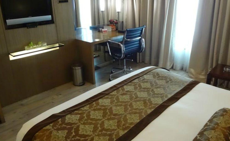 Imagen de la habitación del Hotel Ramada By Wyndham Powai and Convention Centre. Foto 8