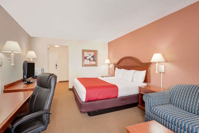 Imagen de la habitación del Hotel Ramada By Wyndham Provo. Foto 7