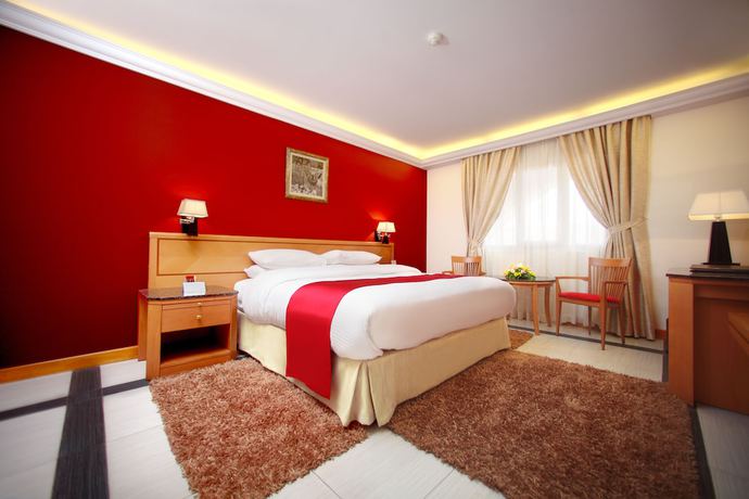 Imagen de la habitación del Hotel Ramada By Wyndham Qurum Beach. Foto 8