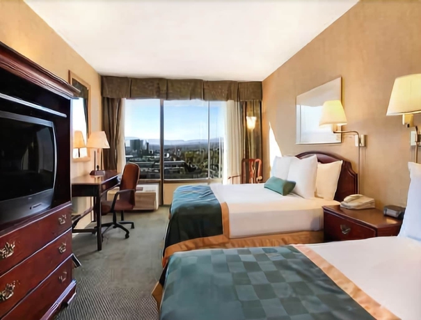 Imagen de la habitación del Hotel Ramada By Wyndham Reno and Casino. Foto 3