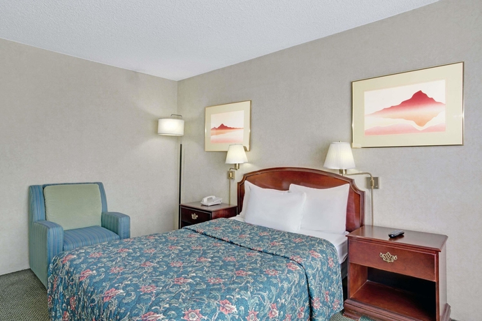 Imagen de la habitación del Hotel Ramada By Wyndham Reno and Casino. Foto 10