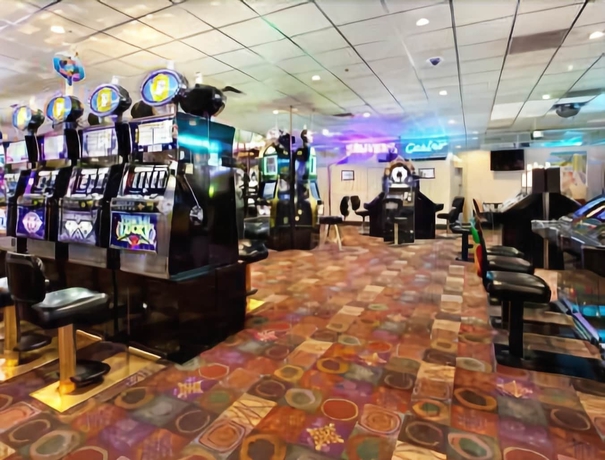 Imagen de los interiores del Hotel Ramada By Wyndham Reno and Casino. Foto 17