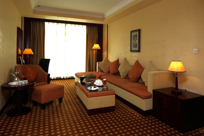 Imagen de la habitación del Hotel Ramada By Wyndham Riyadh. Foto 11