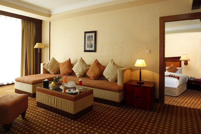 Imagen de la habitación del Hotel Ramada By Wyndham Riyadh. Foto 12