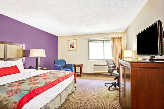 Imagen de la habitación del Hotel Ramada By Wyndham Rockaway. Foto 9