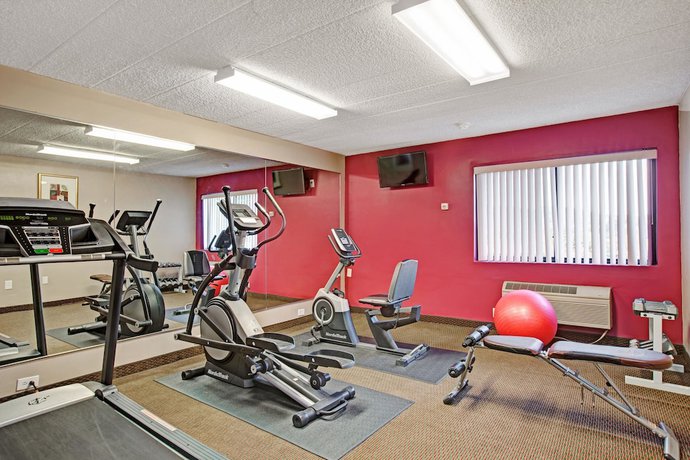 Imagen de los interiores del Hotel Ramada By Wyndham Rockaway. Foto 15