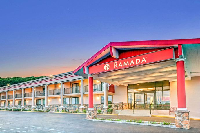 Imagen general del Hotel Ramada By Wyndham Rockaway. Foto 2