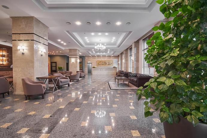 Imagen de los interiores del Hotel Ramada By Wyndham Rostov-on-don and Spa. Foto 8