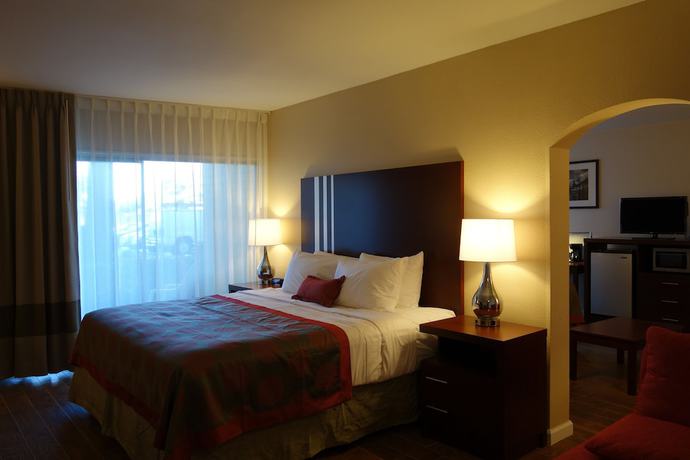Imagen de la habitación del Hotel Ramada By Wyndham Sacramento. Foto 4