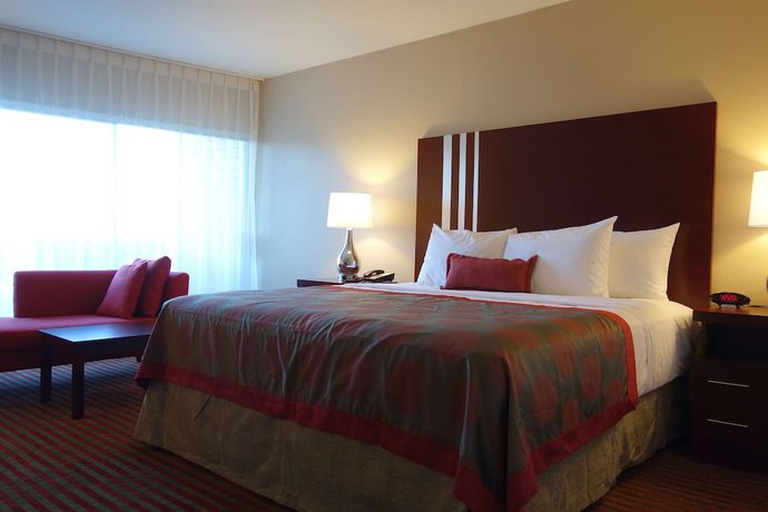 Imagen de la habitación del Hotel Ramada By Wyndham Sacramento. Foto 7