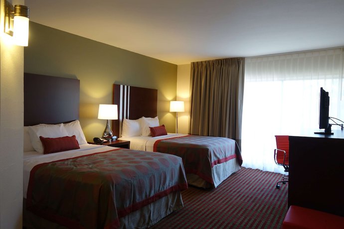 Imagen de la habitación del Hotel Ramada By Wyndham Sacramento. Foto 8