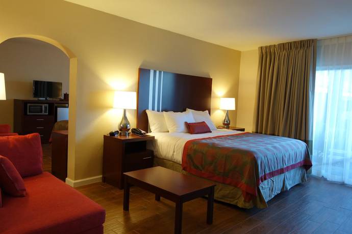 Imagen de la habitación del Hotel Ramada By Wyndham Sacramento. Foto 9