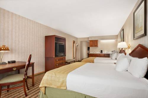 Imagen de la habitación del Hotel Ramada By Wyndham Saginaw and Suites. Foto 5