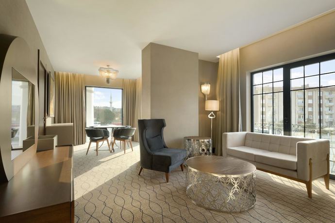 Imagen de la habitación del Hotel Ramada By Wyndham Sakarya. Foto 2