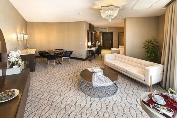 Imagen de la habitación del Hotel Ramada By Wyndham Sakarya. Foto 5