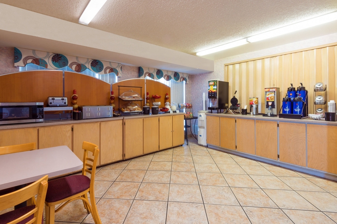 Imagen de la habitación del Hotel Ramada By Wyndham San Antonio Near Seaworld/lackland Afb. Foto 13