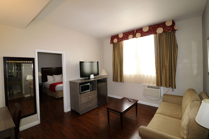 Imagen de la habitación del Hotel Ramada By Wyndham San Diego Airport. Foto 9