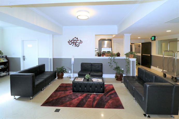 Imagen de los interiores del Hotel Ramada By Wyndham San Diego Airport. Foto 20