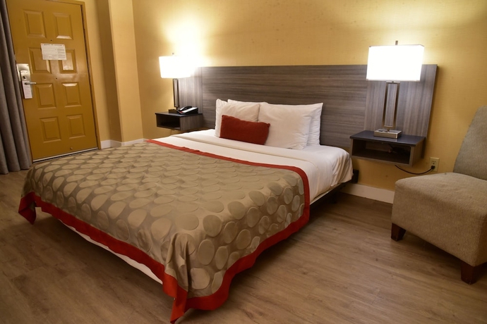 Imagen de la habitación del Hotel Ramada By Wyndham San Diego National City. Foto 2