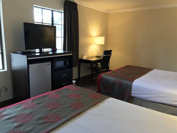 Imagen de la habitación del Hotel Ramada By Wyndham San Diego Poway Miramar. Foto 5