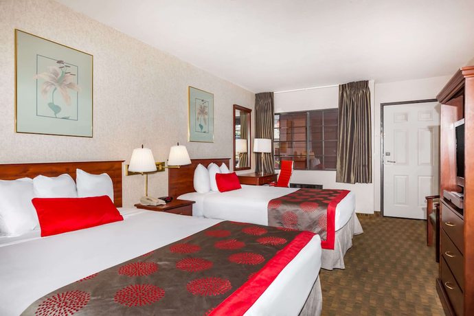 Imagen de la habitación del Hotel Ramada By Wyndham San Diego Poway Miramar. Foto 7