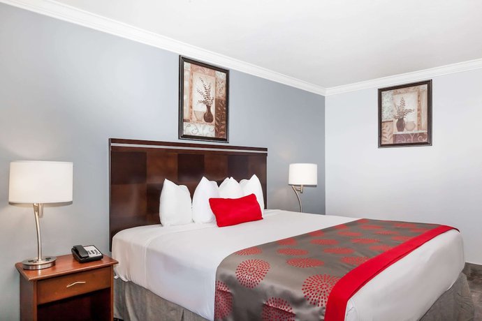 Imagen de la habitación del Hotel Ramada By Wyndham San Diego Poway Miramar. Foto 12