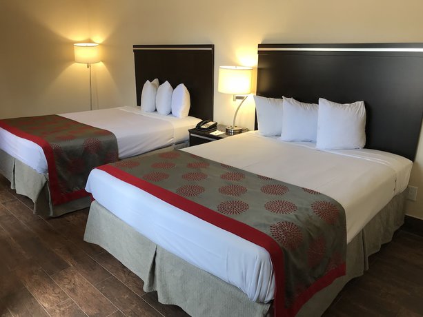 Imagen de la habitación del Hotel Ramada By Wyndham San Diego Poway Miramar. Foto 13