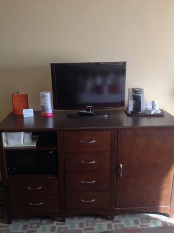 Imagen de la habitación del Hotel Ramada By Wyndham Saskatoon. Foto 3