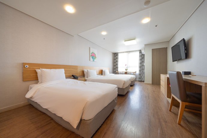 Imagen de la habitación del Hotel Ramada By Wyndham Seoul Dongdaemun. Foto 3