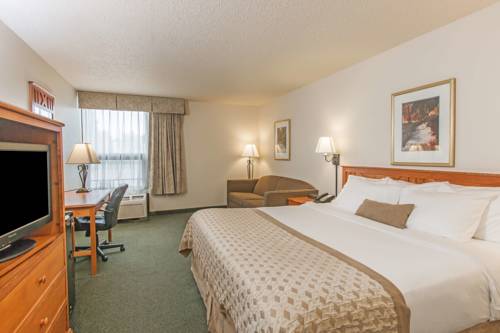 Imagen de la habitación del Hotel Ramada By Wyndham Sioux Falls Airport-waterpark and Event Ctr. Foto 2