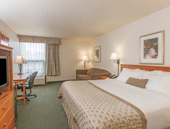 Imagen de la habitación del Hotel Ramada By Wyndham Sioux Falls Airport-waterpark and Event Ctr. Foto 6