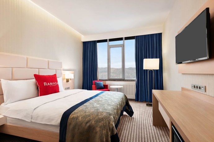Imagen de la habitación del Hotel Ramada By Wyndham Sivas. Foto 18